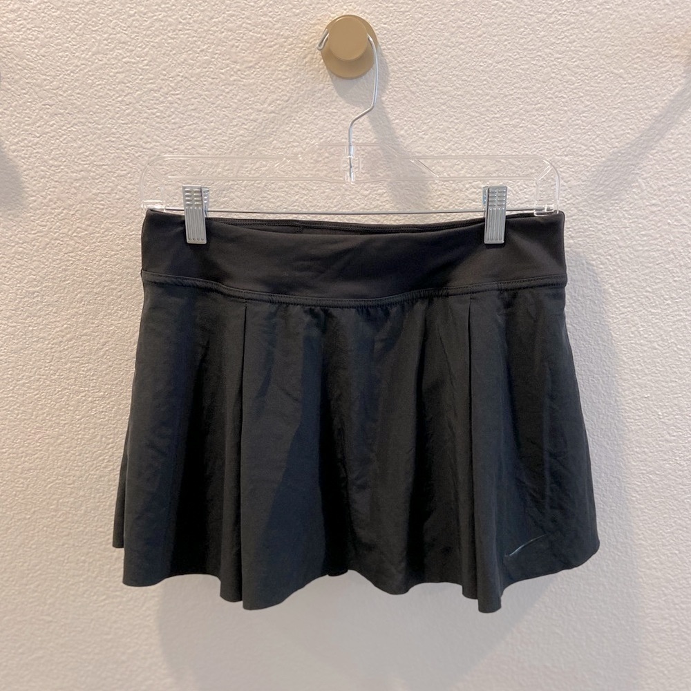 NIKE Dri-Fit tennis skirt built in short Tenniscore - Skort Size Medium
